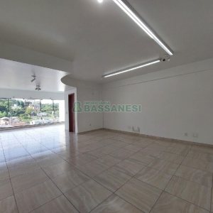 Sala com 60m², no bairro Cruzeiro em Caxias do Sul para Alugar