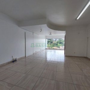 Sala com 60m², no bairro Cruzeiro em Caxias do Sul para Alugar