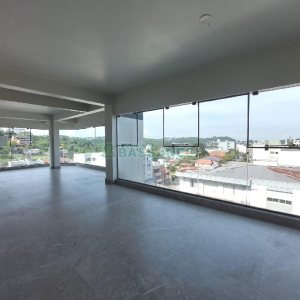 Sala com 60m², no bairro Cruzeiro em Caxias do Sul para Alugar
