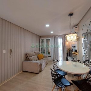 Apto Mobiliado com 60m², 2 dormitórios, 1 vaga, no bairro Cruzeiro em Caxias do Sul para Alugar