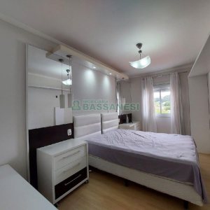 Apto Mobiliado com 60m², 2 dormitórios, 1 vaga, no bairro Cruzeiro em Caxias do Sul para Alugar