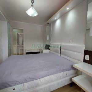 Apto Mobiliado com 60m², 2 dormitórios, 1 vaga, no bairro Cruzeiro em Caxias do Sul para Alugar