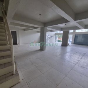 Loja com 236m², no bairro Santa Catarina em Caxias do Sul para Alugar