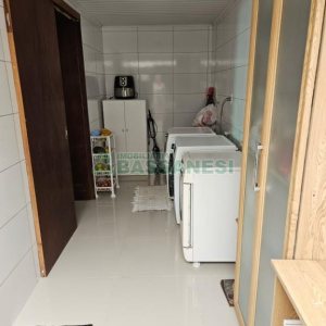 Casa com 297m², 4 dormitórios, 2 vagas, no bairro Rio Branco em Caxias do Sul para Comprar