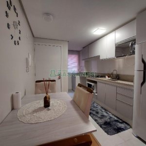 Apto Mobiliado com 64m², 2 dormitórios, 1 vaga, no bairro Vinhedos em Caxias do Sul para Alugar