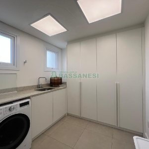 Apto Mobiliado com 145m², 3 dormitórios, 2 vagas, no bairro Panazzolo em Caxias do Sul para Alugar