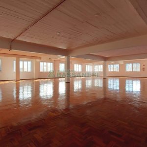 Sala com 600m², no bairro Centro em Caxias do Sul para Alugar