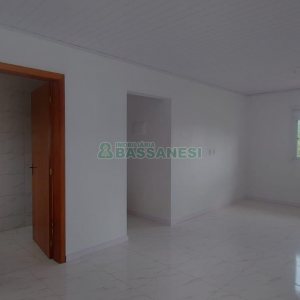 Casa com 70m², 3 dormitórios, 1 vaga, no bairro São Caetano em Caxias do Sul para Alugar