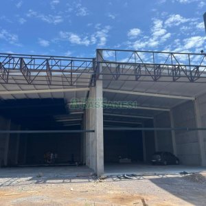 Loja com 250m², no bairro Santa Catarina em Caxias do Sul para Alugar