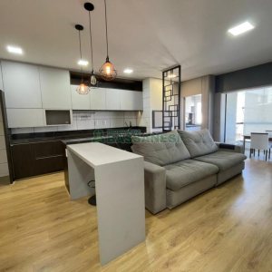 Apartamento com 108m², 3 dormitórios, 1 vaga, no bairro Pio X em Caxias do Sul para Comprar