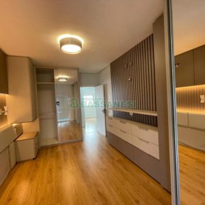 Apartamento com 108m², 3 dormitórios, 1 vaga, no bairro Pio X em Caxias do Sul para Comprar