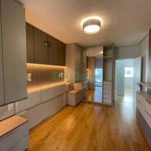 Apartamento com 108m², 3 dormitórios, 1 vaga, no bairro Pio X em Caxias do Sul para Comprar