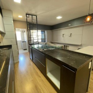 Apartamento com 108m², 3 dormitórios, 1 vaga, no bairro Pio X em Caxias do Sul para Comprar