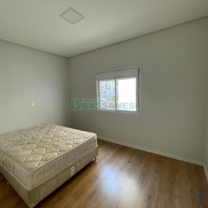 Apartamento com 108m², 3 dormitórios, 1 vaga, no bairro Pio X em Caxias do Sul para Comprar