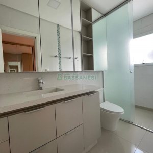 Apartamento com 108m², 3 dormitórios, 1 vaga, no bairro Pio X em Caxias do Sul para Comprar