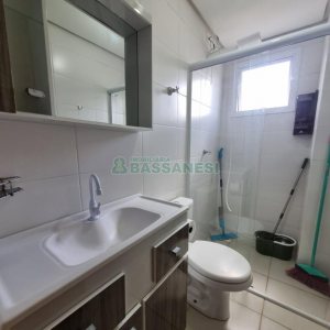 Apartamento com 48m², 2 dormitórios, -1 vaga, no bairro Industrial em Caxias do Sul para Alugar