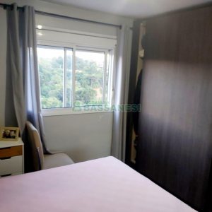 Apartamento com 48m², 2 dormitórios, 1 vaga, no bairro Pioneiro em Caxias do Sul para Comprar