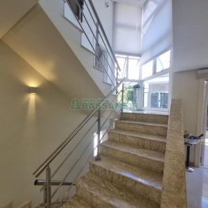 Casa com 393m², 3 dormitórios, 4 vagas, no bairro Cinqüentenário em Caxias do Sul para Alugar ou Comprar