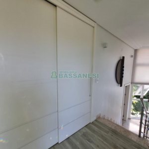 Casa com 393m², 3 dormitórios, 4 vagas, no bairro Cinqüentenário em Caxias do Sul para Alugar ou Comprar