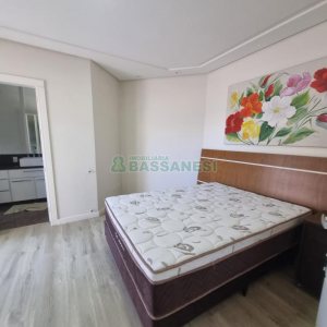 Casa com 393m², 3 dormitórios, 4 vagas, no bairro Cinqüentenário em Caxias do Sul para Alugar ou Comprar