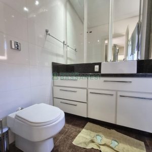 Casa com 393m², 3 dormitórios, 4 vagas, no bairro Cinqüentenário em Caxias do Sul para Alugar ou Comprar