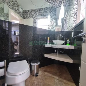 Casa com 393m², 3 dormitórios, 4 vagas, no bairro Cinqüentenário em Caxias do Sul para Alugar ou Comprar