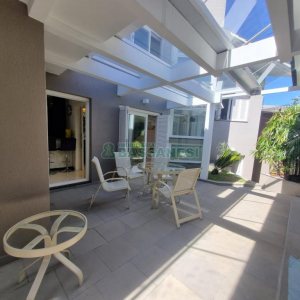 Casa com 393m², 3 dormitórios, 4 vagas, no bairro Cinqüentenário em Caxias do Sul para Alugar ou Comprar