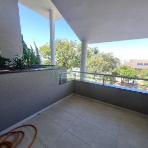 Casa com 393m², 3 dormitórios, 4 vagas, no bairro Cinqüentenário em Caxias do Sul para Alugar ou Comprar