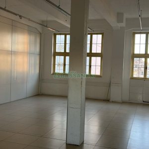 Sala com 480m², no bairro Centro em Caxias do Sul para Alugar