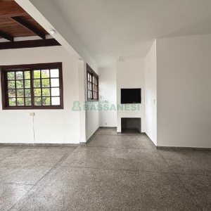 Apto Mobiliado com 220m², 3 dormitórios, 2 vagas, no bairro Medianeira em Caxias do Sul para Alugar