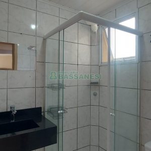 Apartamento com 44m², 2 dormitórios, 1 vaga, no bairro Nossa Senhora das Graças em Caxias do Sul para Alugar