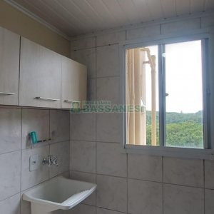 Apartamento com 44m², 2 dormitórios, 1 vaga, no bairro Nossa Senhora das Graças em Caxias do Sul para Alugar