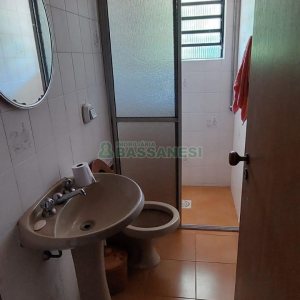 Casa com 400m², 4 dormitórios, 2 vagas, no bairro Petrópolis em Caxias do Sul para Alugar
