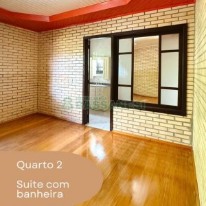 Casa com 215m², 3 dormitórios, 4 vagas, no bairro Santa Lúcia em Caxias do Sul para Comprar