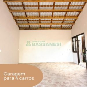 Casa com 215m², 3 dormitórios, 4 vagas, no bairro Santa Lúcia em Caxias do Sul para Comprar