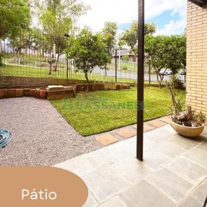 Casa com 215m², 3 dormitórios, 4 vagas, no bairro Santa Lúcia em Caxias do Sul para Comprar