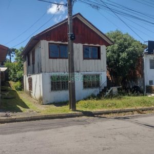 Casa, 2 dormitórios, no bairro São Ciro em Caxias do Sul para Comprar