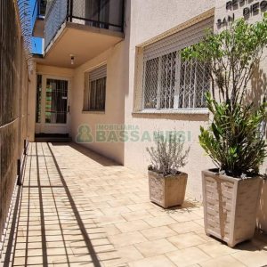 Apartamento com 88m², 2 dormitórios, 1 vaga, no bairro Madureira em Caxias do Sul para Comprar