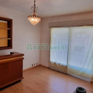 Apartamento com 88m², 2 dormitórios, 1 vaga, no bairro Madureira em Caxias do Sul para Comprar