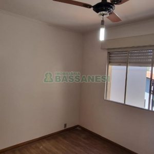 Apartamento com 88m², 2 dormitórios, 1 vaga, no bairro Madureira em Caxias do Sul para Comprar