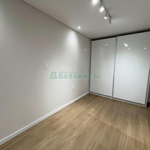 Apartamento com 58m², 2 dormitórios, 1 vaga, no bairro Sanvitto em Caxias do Sul para Alugar