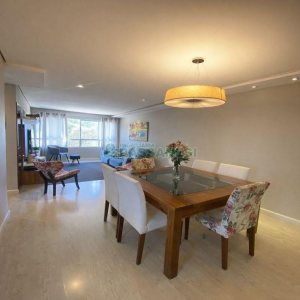 Apto Mobiliado com 102m², 3 dormitórios, 2 vagas, no bairro Universitário em Caxias do Sul para Alugar