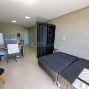 Kitinete Mobiliado com 40m², 1 dormitório, 1 vaga, no bairro Petrópolis em Caxias do Sul para Alugar