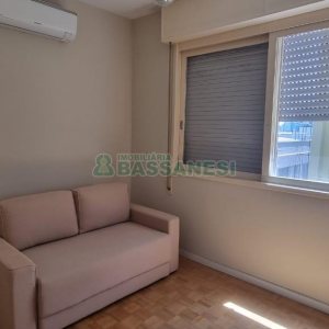 Apartamento com 102m², 3 dormitórios, 1 vaga, no bairro Centro em Caxias do Sul para Comprar