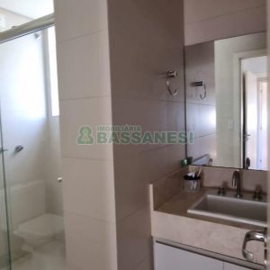 Apartamento com 102m², 3 dormitórios, 1 vaga, no bairro Centro em Caxias do Sul para Comprar