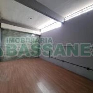 Predio com 460m², no bairro Nossa Senhora de Fátima em Caxias do Sul para Comprar