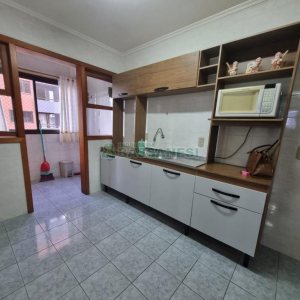 Apartamento com 63m², 2 dormitórios, 1 vaga, no bairro Marechal Floriano em Caxias do Sul para Alugar