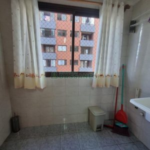 Apartamento com 63m², 2 dormitórios, 1 vaga, no bairro Marechal Floriano em Caxias do Sul para Alugar