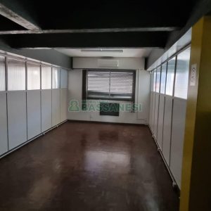 Sala com 150m², no bairro Pio X em Caxias do Sul para Alugar
