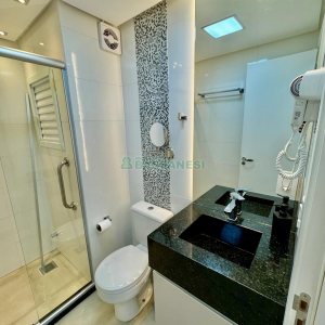 Kitinete Mobiliado com 40m², 1 dormitório, 1 vaga, no bairro Petrópolis em Caxias do Sul para Alugar